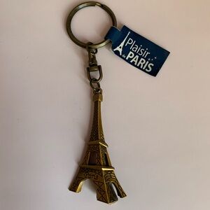 Eiffel Tower Keychain - Gold